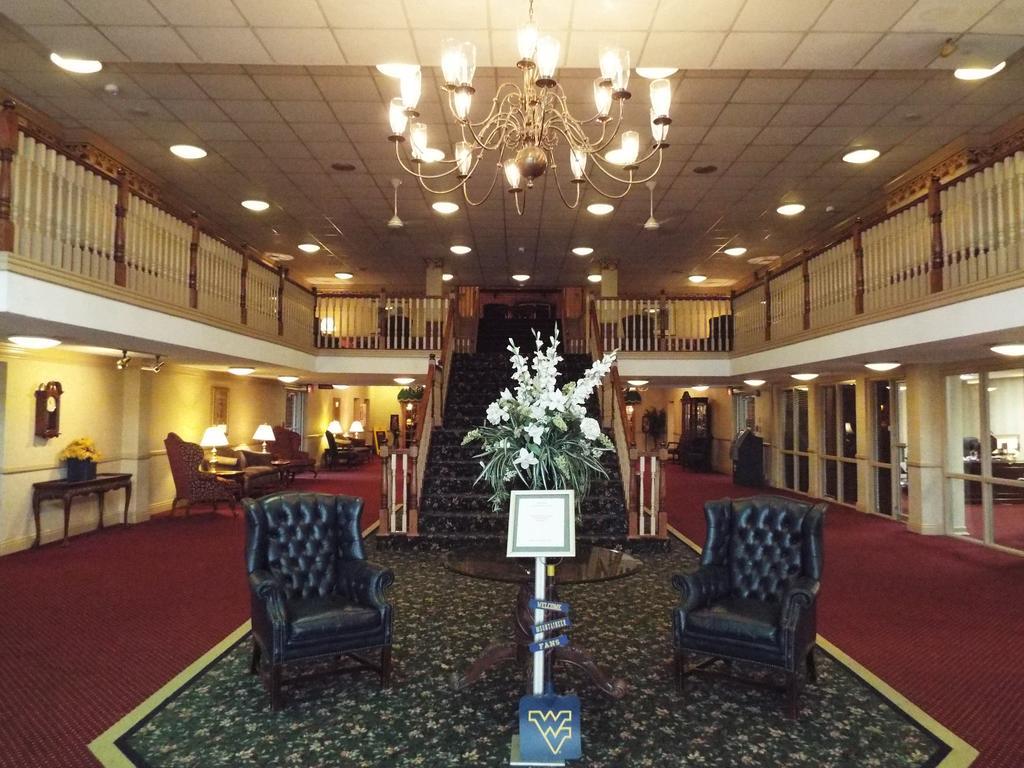 Ramada Conference Center Hotel Morgantown Exterior foto