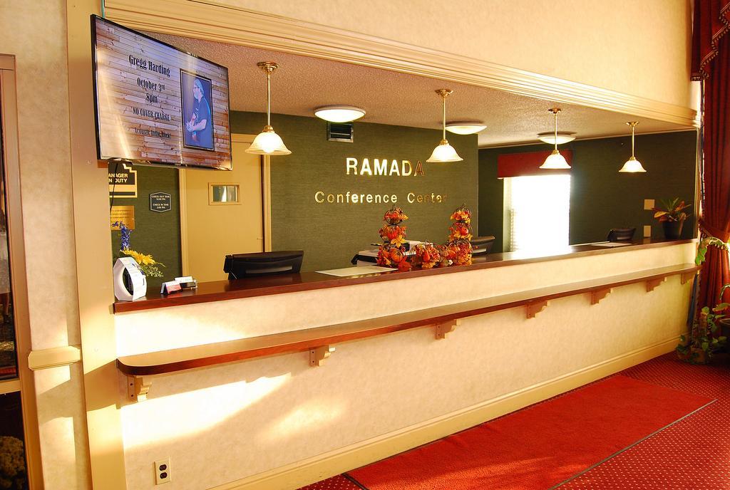 Ramada Conference Center Hotel Morgantown Exterior foto